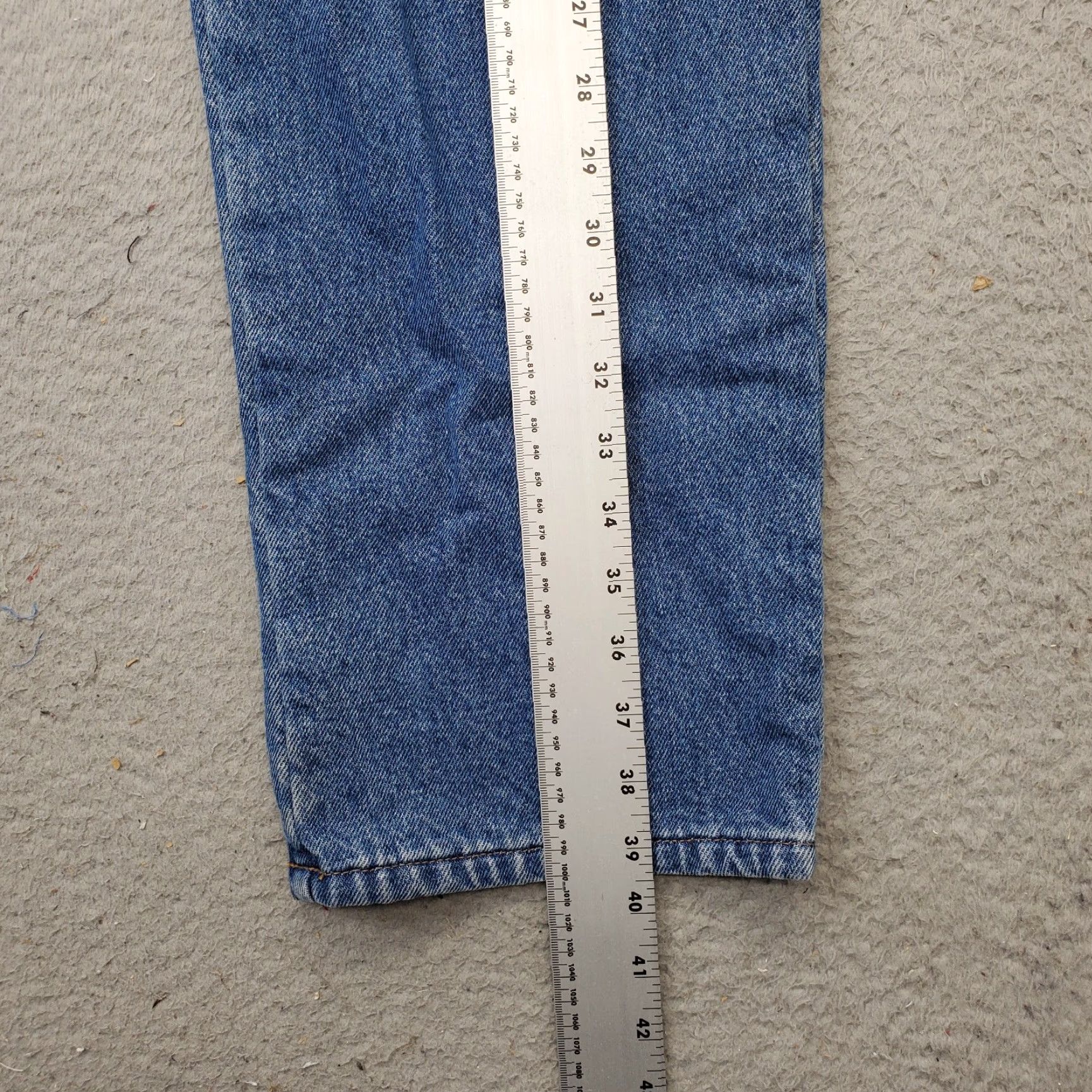 Vintage L.L. Bean Jeans Mens 36x30 Blue Denim 5-Pocket Straight Size Mens Regular Classic Fit Modern Belt Low Rise Straight Leg Denim Jeans Size US 36 / EU 52 - 3 Thumbnail