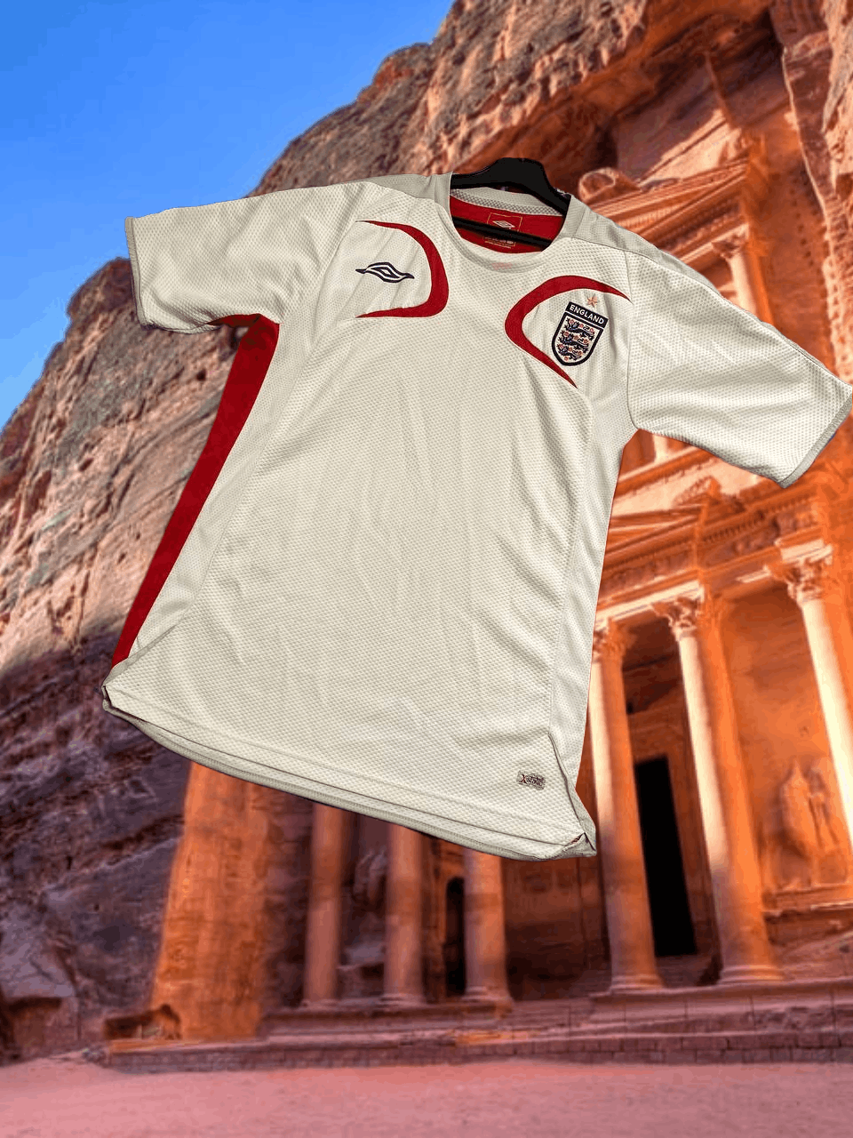 Umbro Jerseys Umbro football England T-Shirt Y2K Vintage Size US M / EU 48-50 / 2 - 1 Thumbnail