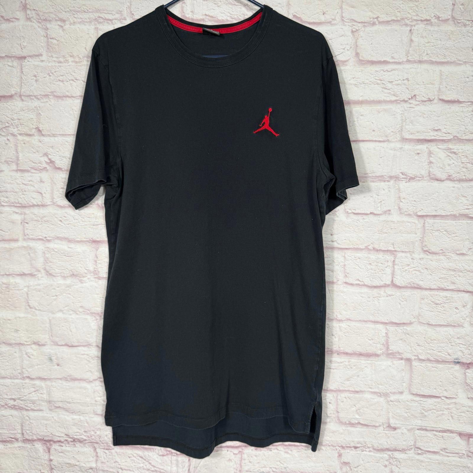 Jordan Brand Jordan Brand Black T-Shirt with Red Jumpman Logo XL Size US XL / EU 56 / 4 - 2 Thumbnail
