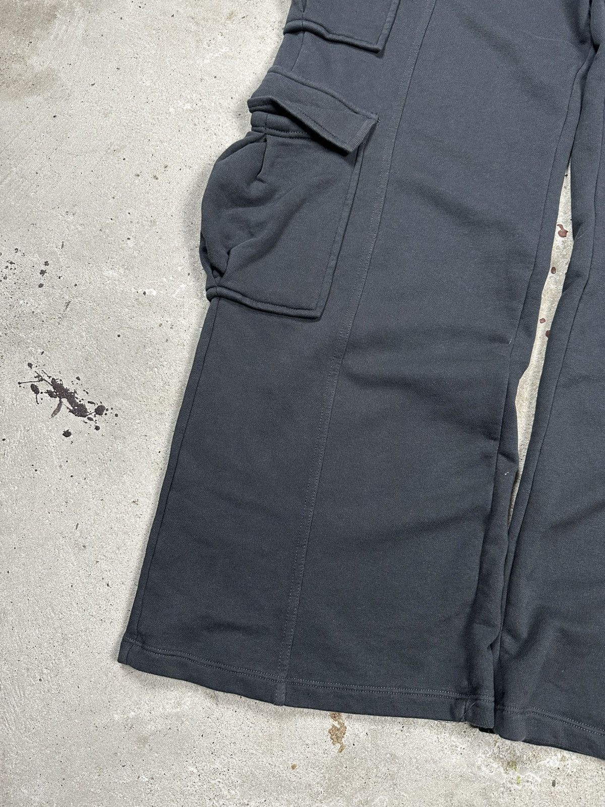 Japanese Brand Vintage Y2K ULTRA BAGGY Cargo Grey Sweatpants Flare Size US 32 / EU 48 - 3 Thumbnail