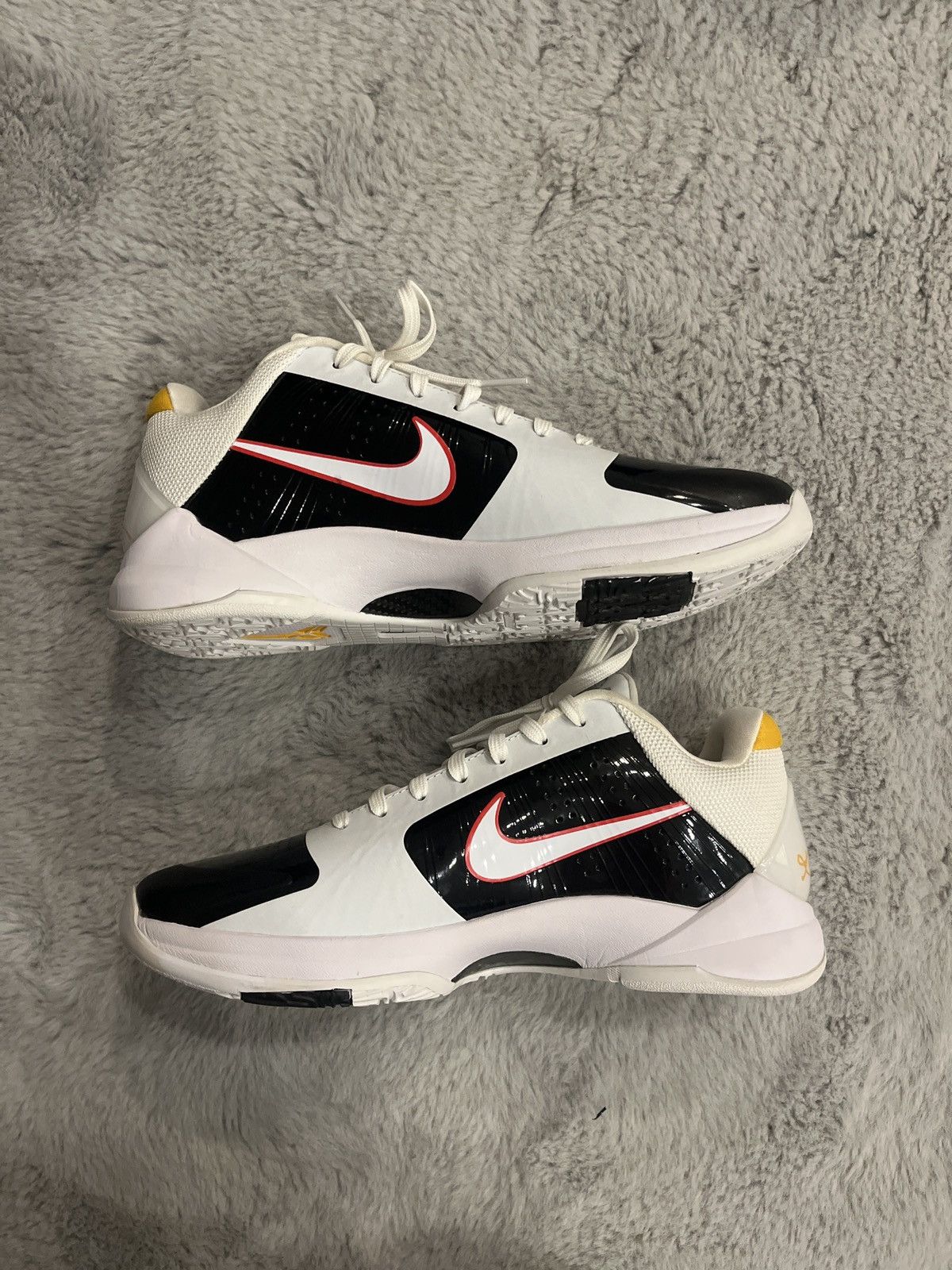 Nike Kobe 5 protro alternate bruce lee Size US 9.5 / EU 42-43 - 2 Thumbnail