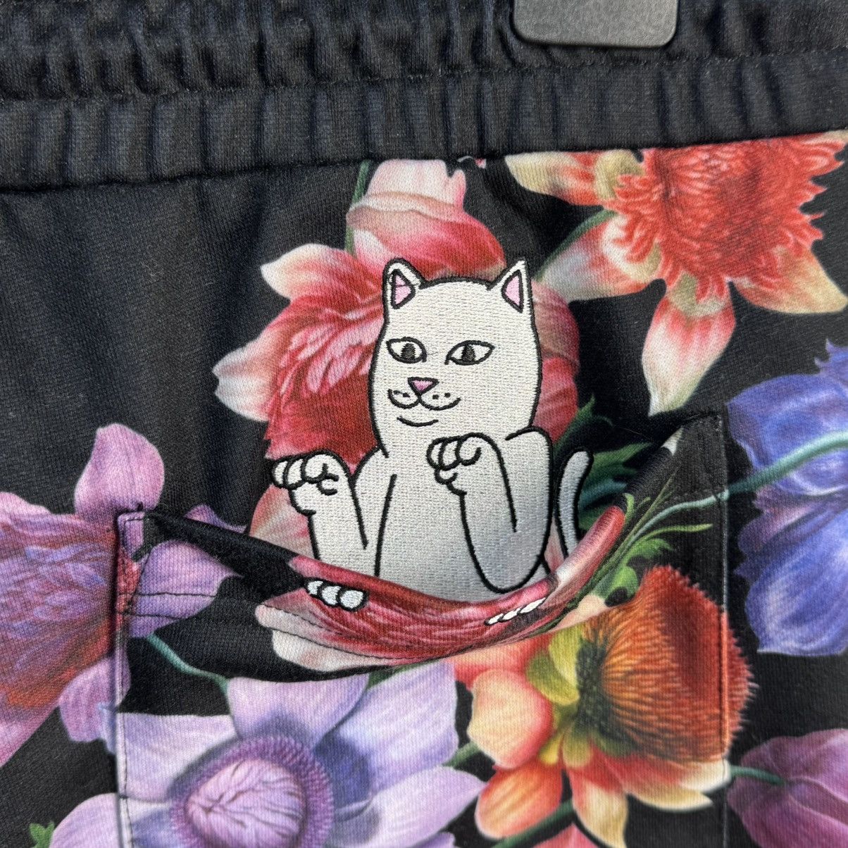RIPNDIP Ripndip shorts floral print New Size US 35 - 7 Thumbnail