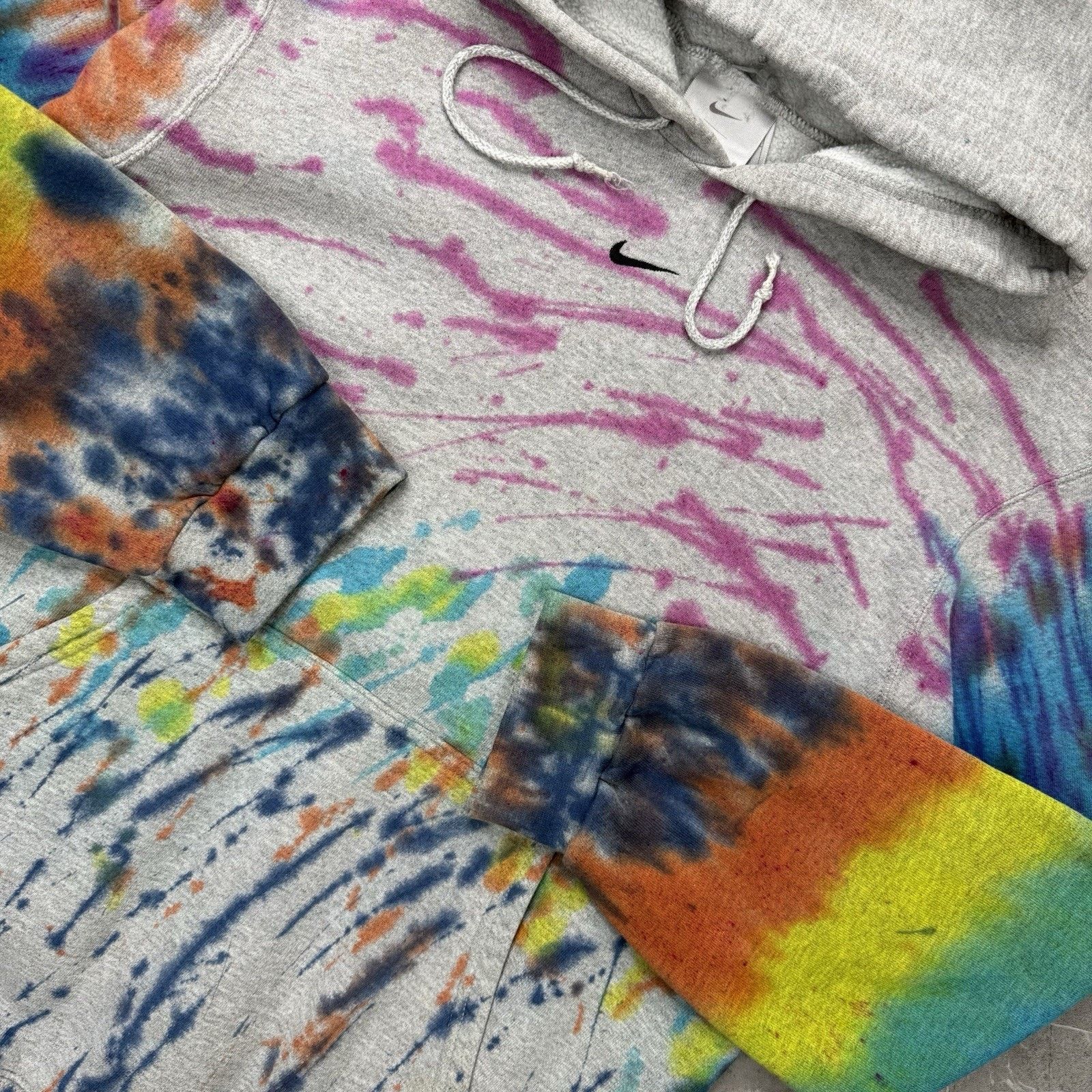 Nike Vintage 90s Nike Custom Tie Dye Hoodie Adult Medium Size US M / EU 48-50 / 2 - 1 Thumbnail