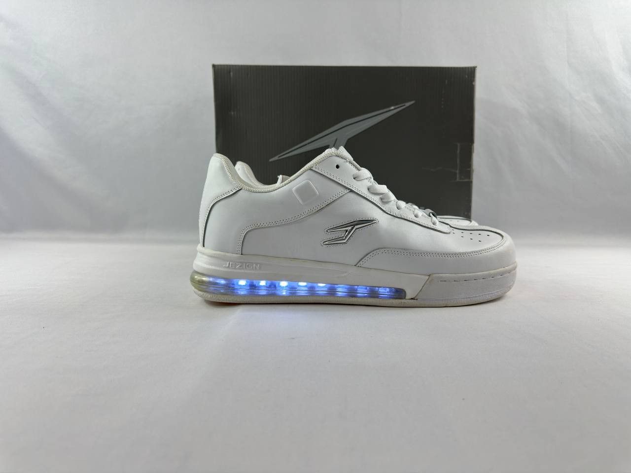 Other Vintage JEZIGN Bubble Cloud LED Light Sneakers Size US 12 / EU 45 - 1 Thumbnail