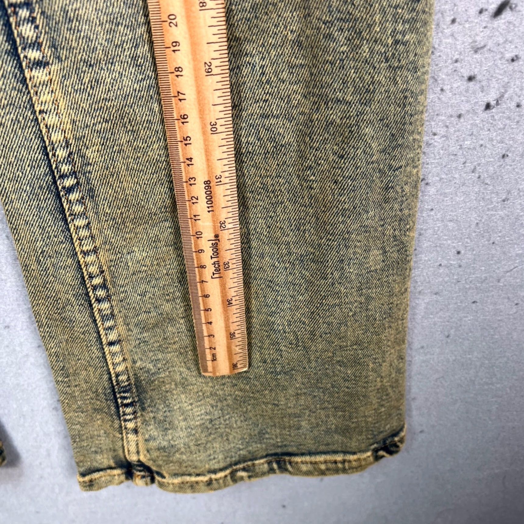 Vintage Motel Jeans Flared Denim Mid-Wash Stretch 30 x 32 Women Adult Regular 5-Pocket Blue Vintage No Size 30" / US 8 / IT 44 - 6 Thumbnail
