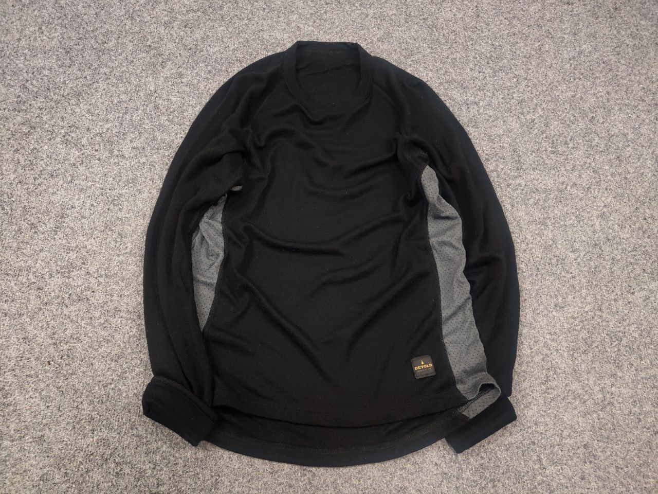 Other Devold Base spirit Shirt Merino Wool Outdoor Hiking Thermal Size US M / EU 48-50 / 2 - 2 Thumbnail