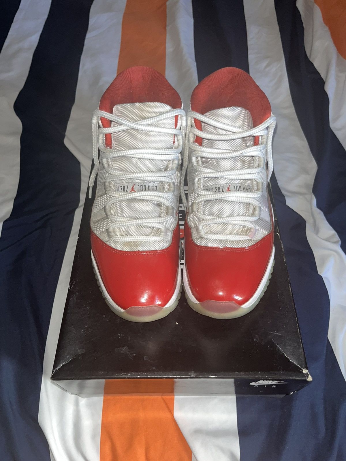 Jordan Brand Jordan 11 cherry red color way Size US 9.5 / EU 42-43 - 3 Thumbnail