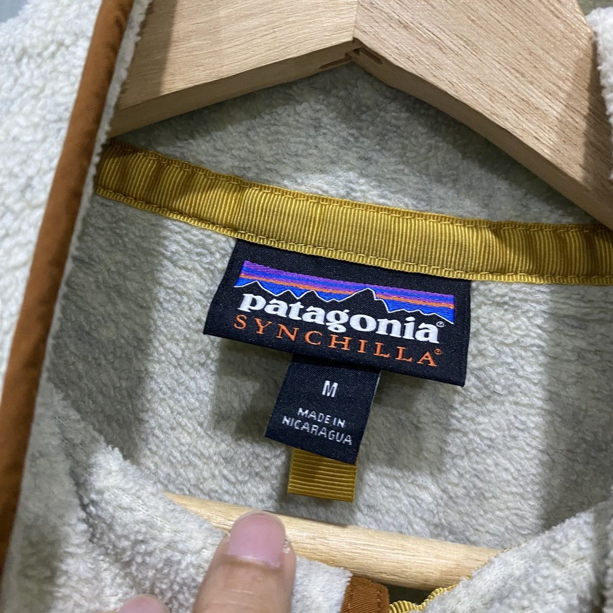 Patagonia Patagonia Lightweight Synchilla Snap-T FleecePulloverOatmeal Size US M / EU 48-50 / 2 - 9 Thumbnail