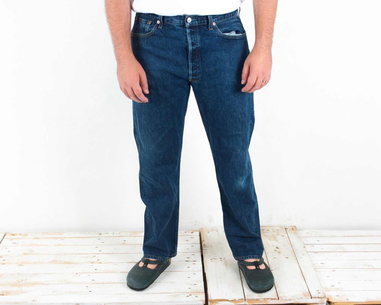 Levi's 501 Vintage 1998 08 Men's W38 L32 Jeans Denim pants trousers Size US 38 / EU 54 - 1 Thumbnail
