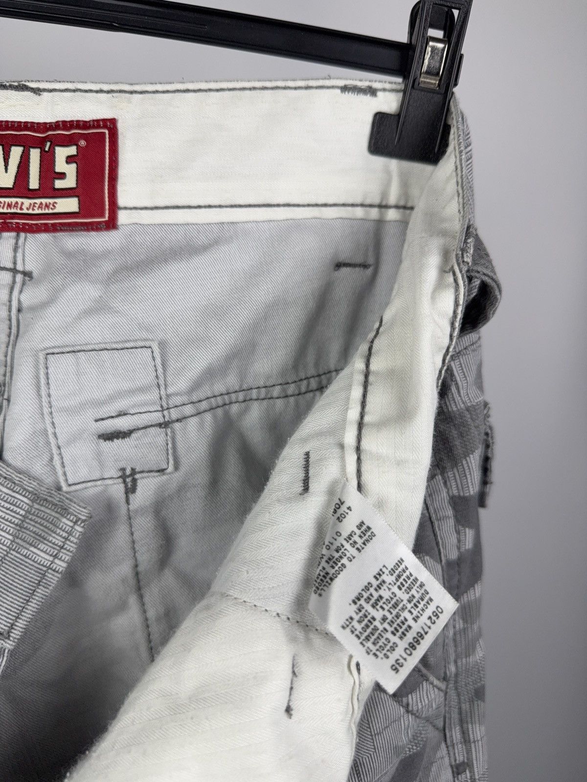 Levi's Retro 00s Levi’s Cargo Shorts Millitary Camo Plaid Utility Size US 34 / EU 50 - 13 Thumbnail