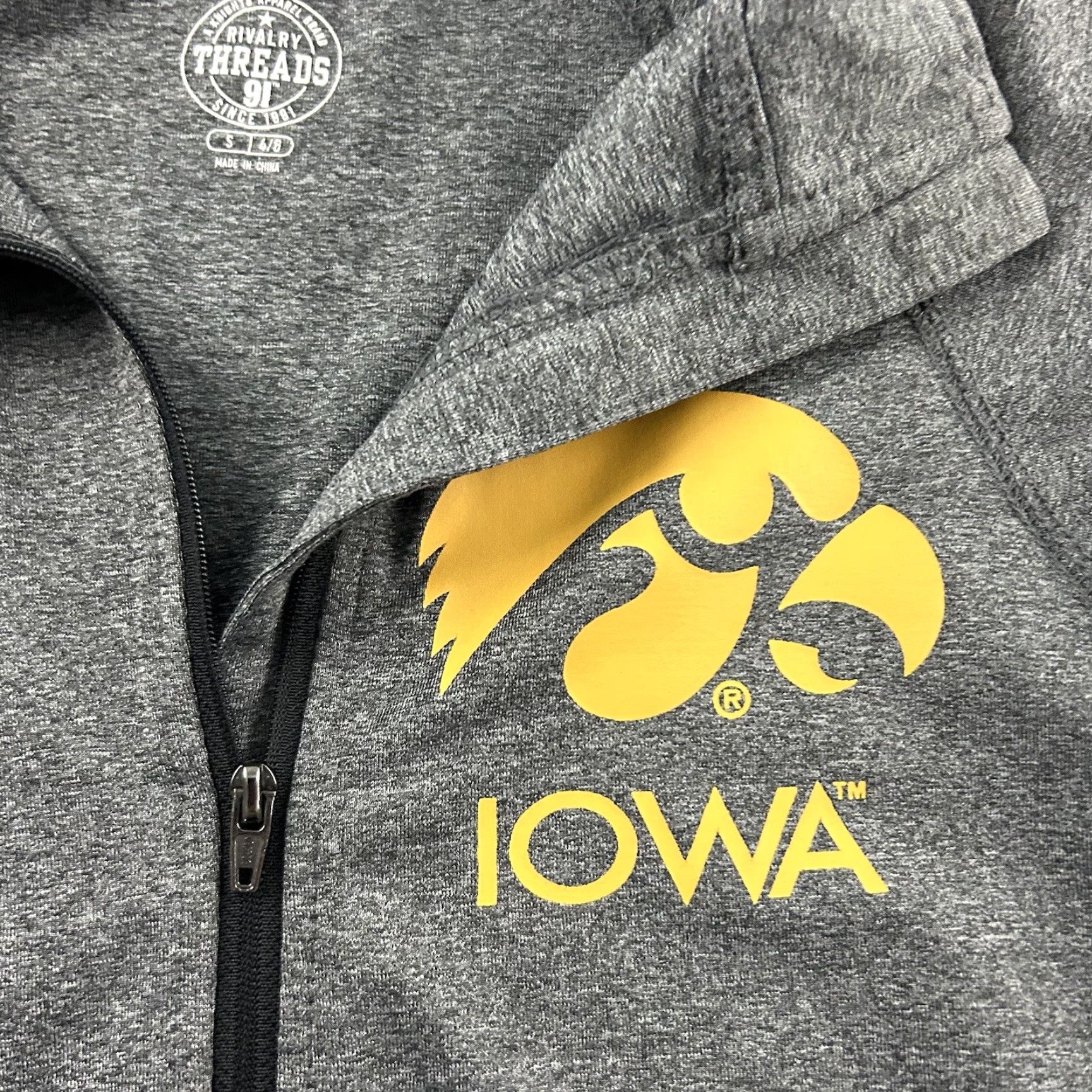 Vintage Rivalry Treads Iowa Hawkeyes Jacket Women's Small Gray Black Full Zip Athletic Size S / US 4 / IT 40 - 3 Thumbnail
