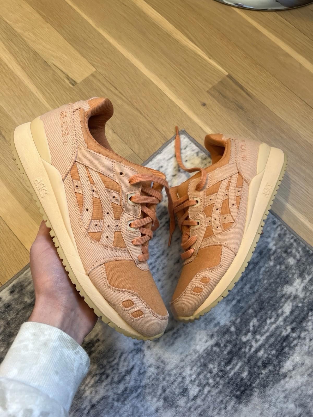 Asics Asics Gel Lyte III OG Low Tea Pack Size 8.5 Size US 8.5 / EU 41-42 - 1 Thumbnail