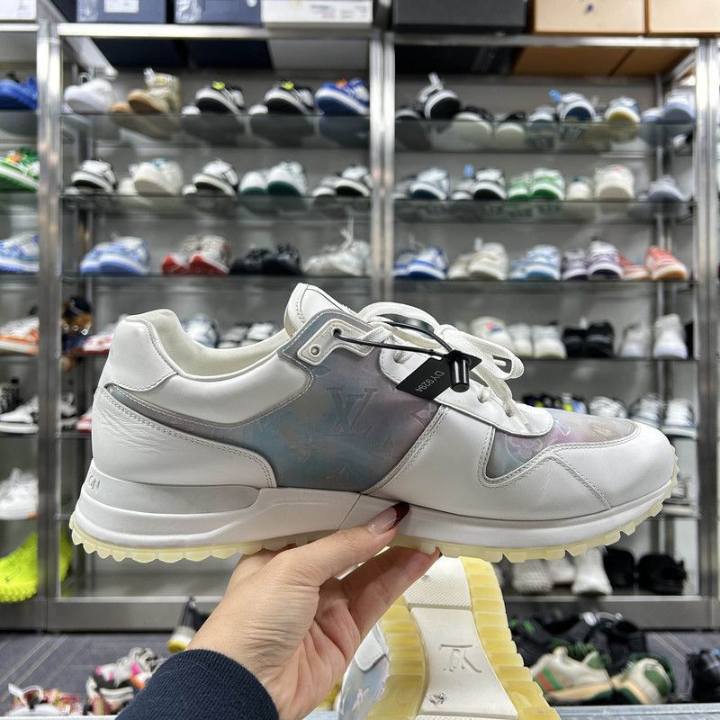 Louis Vuitton Louis Vuitton Run Away White Leather Sneakers - Size US 9.5 / EU 42-43 - 7 Thumbnail
