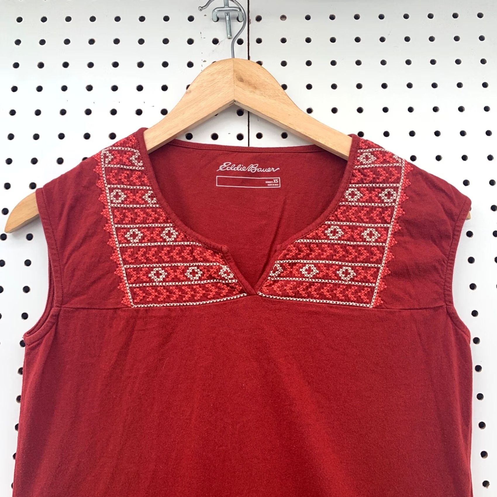 Eddie Bauer Eddie Bauer Womens Tank Top Red XS V-Neck Sleeveless Tank Womens XS Red Eddie Bauer Womens Tank Top V-Neck Sleeveless Red Size XS / US 0-2 / IT 36-38 - 4 Thumbnail