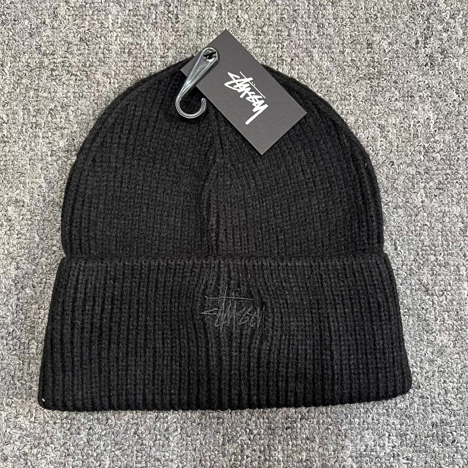Stussy Stussy classic solid color embroidered logo knit beanie Q7 Size ONE SIZE - 6 Thumbnail