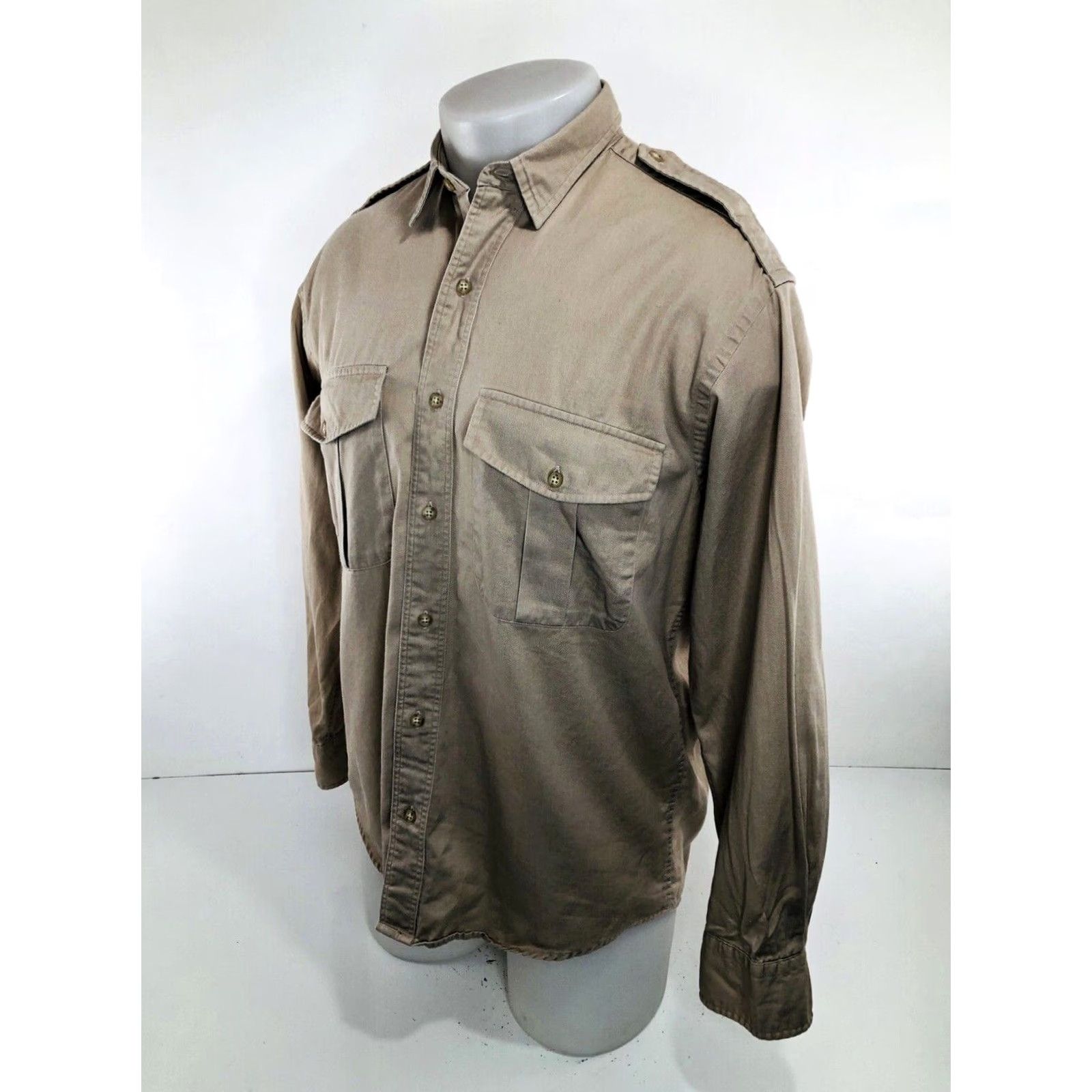 Banana Republic BANANA REPUBLIC - Vintage Classic Safari Epaulets Mens Shirt S Beige Long Sleeve Button-Up Shirt Mens Shirts? Size US S / EU 44-46 / 1 - 3 Thumbnail