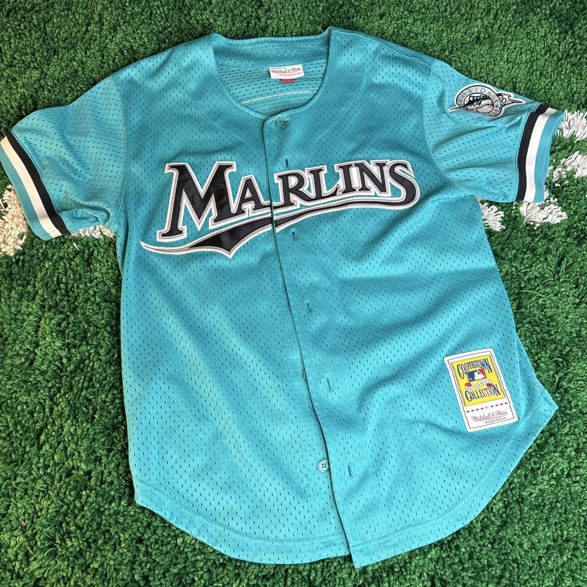Mitchell & Ness Florida Marlins 1997 Jersey Darren Daulton #20 Size US M / EU 48-50 / 2 - 5 Thumbnail