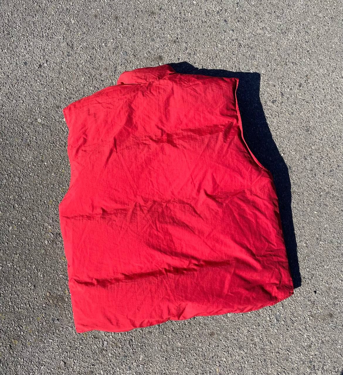 Nike Men's Vintage 90s Nike Puffer Reversible Down Vest, Blue/Red Size US XL / EU 56 / 4 - 9 Thumbnail