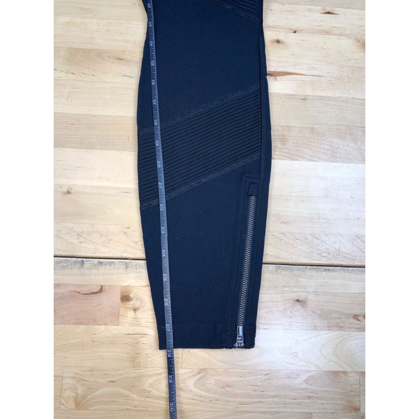 Athleta Athleta Womens M Black Casual Ankle Zip Inseam 28in Pants Skinny Athletic Regular Size 32" / US 10 / IT 46 - 6 Thumbnail