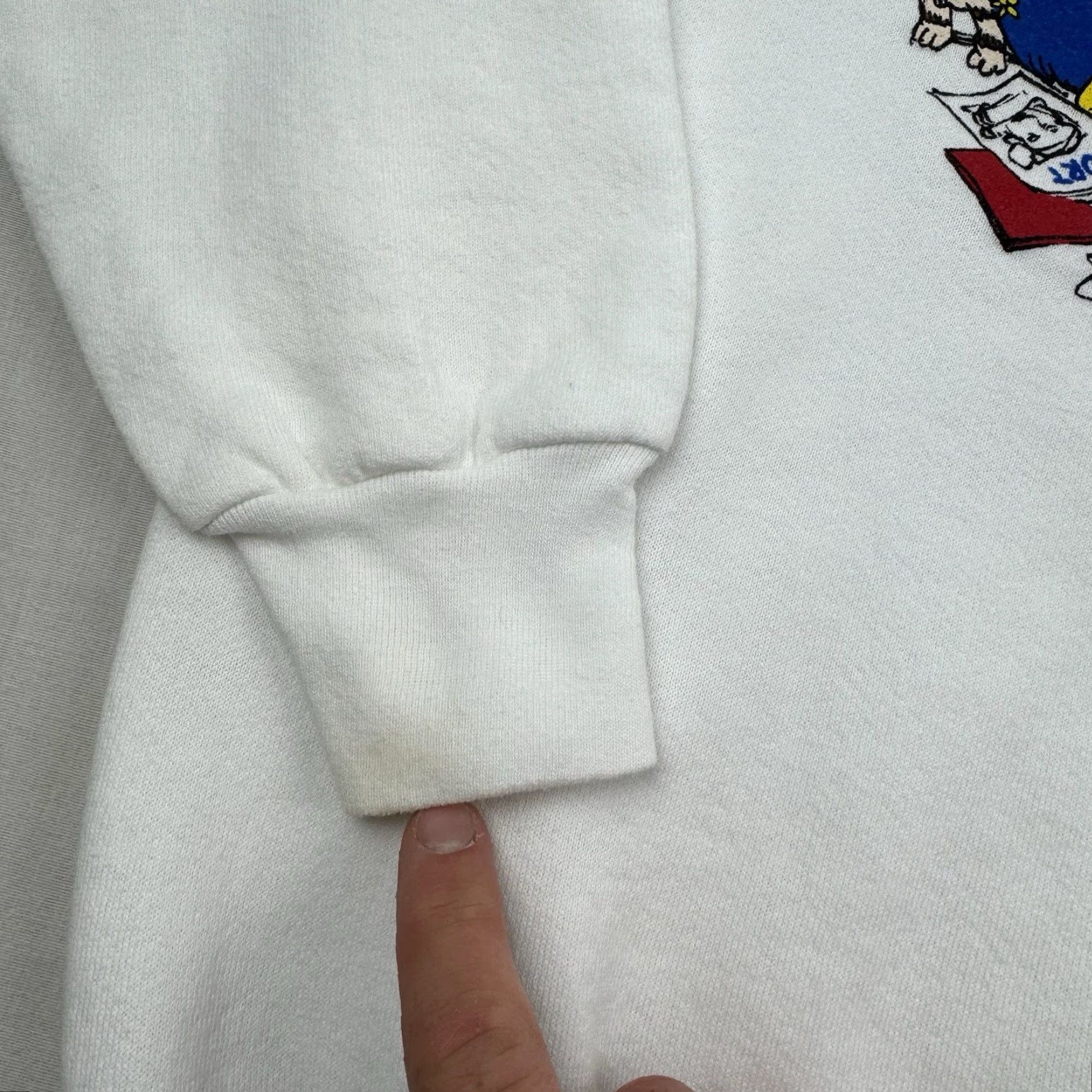 Fruit Of The Loom VINTAGE Arm Chair Referee Sweatshirt Shirt Adult Large White Funny Sports 90s Mens Size US L / EU 52-54 / 3 - 4 Thumbnail