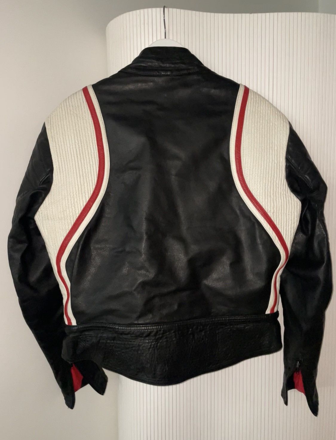 Vintage Vintage Black white red motorcycle racing leather jacket Size L / US 10 / IT 46 - 2 Thumbnail