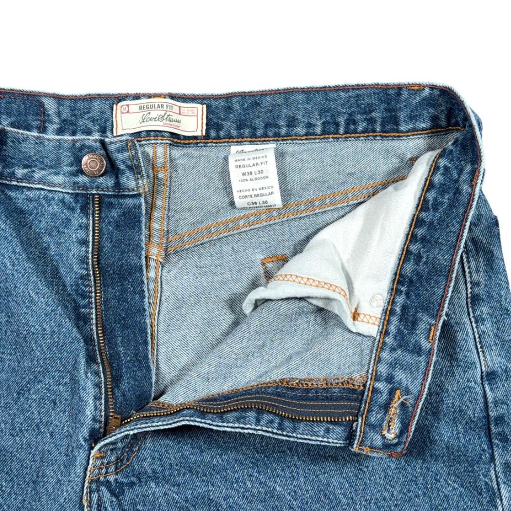 Levi's VINTAGE Levi's Signature Jeans Men 36x30 Blue Medium Wash Regular Fit Denim Y2K Jeans Mens Blue Signature Logo 5-Pocket Rise High 12.5in—Inseam 30in Size US 36 / EU 52 - 4 Thumbnail