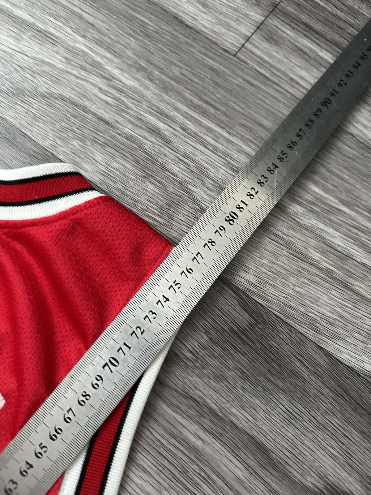 Champion Campion Chicago Bulls NBA Scottie Pippen 33 Vintage Jersey Size US XL / EU 56 / 4 - 9 Thumbnail