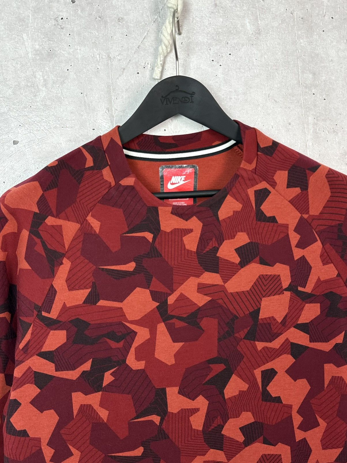 Nike Nike Tech Fleece Red Camo Crew Neck Cotton Men’s Sweatshirt Size US M / EU 48-50 / 2 - 5 Thumbnail