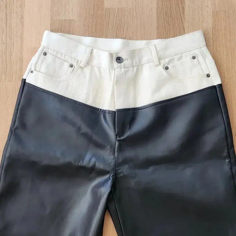 Japanese Brand Designer straight trousers artificial leather wide trousers Size US 32 / EU 48 - 6 Thumbnail