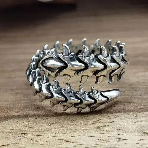 Jewelry Skeleton Ring Spine Bones Goth Punk Rock Jewelry Chrome Size ONE SIZE - 2 Thumbnail