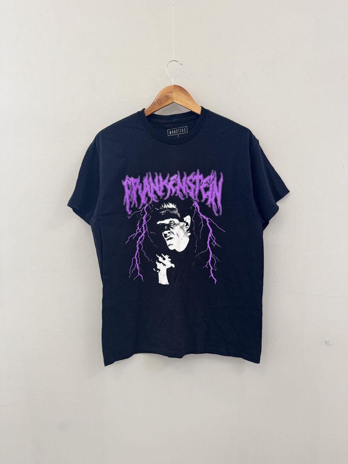 Vintage Frankenstein Monster It Comes To Life Horror Poster Tee L Size US L / EU 52-54 / 3 - 1 Thumbnail
