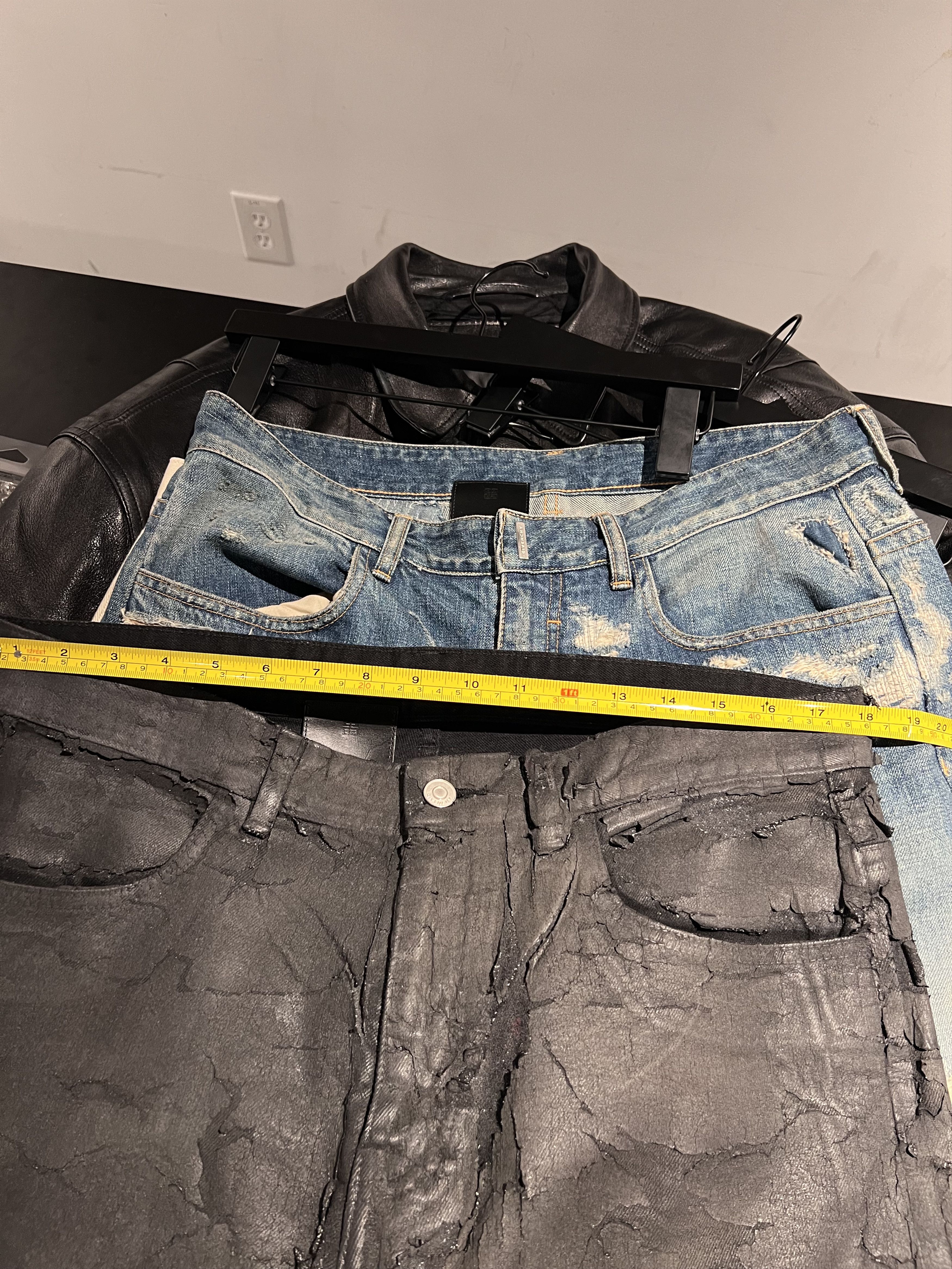 Givenchy Givenchy Painted Zipper Denim Size US 33 - 9 Thumbnail
