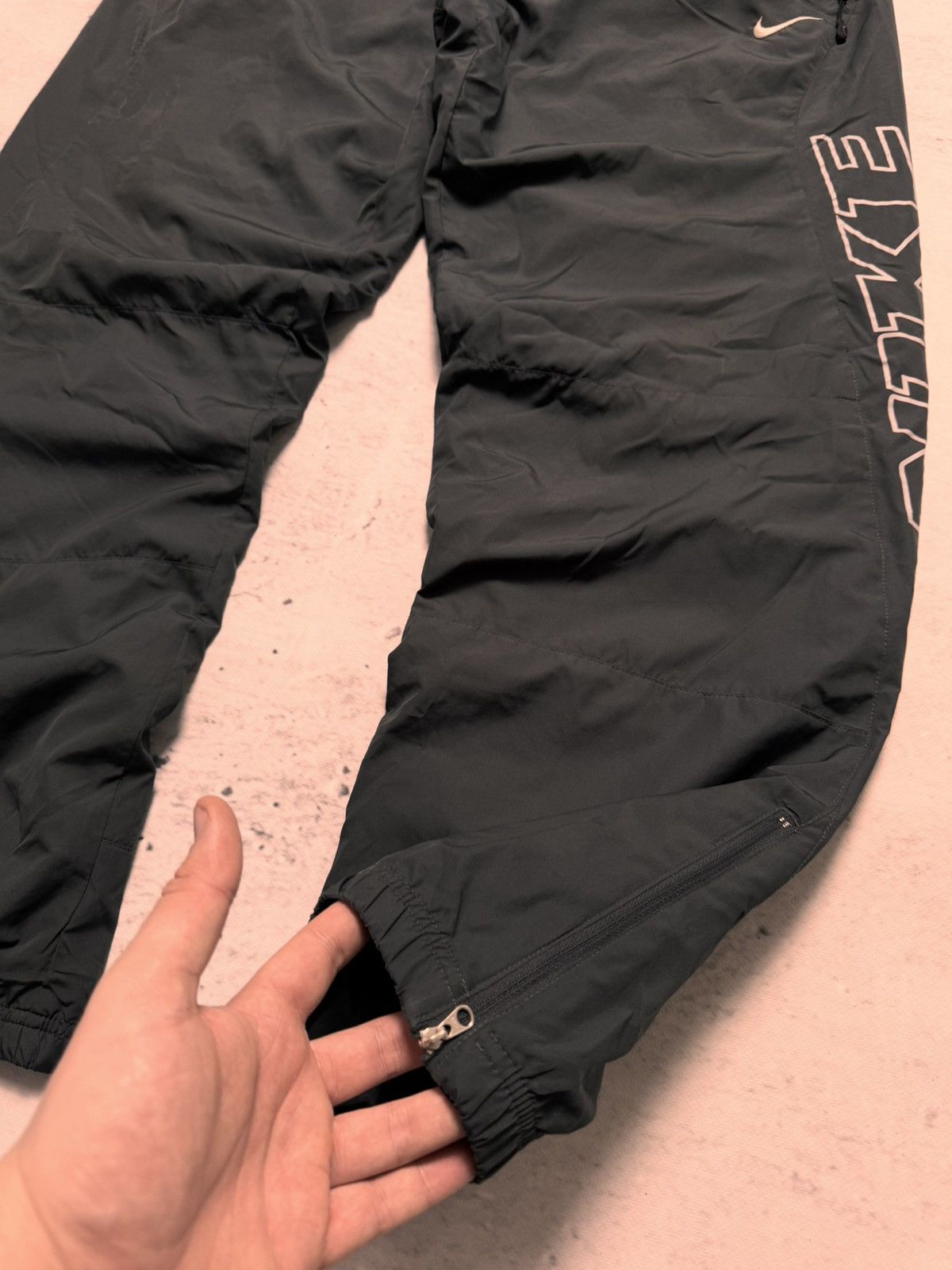 Nike × Vintage NIKE VINTAGE BASIC LOGO OVERSIZE BAGGY PANTS Size US 34 / EU 50 - 3 Thumbnail