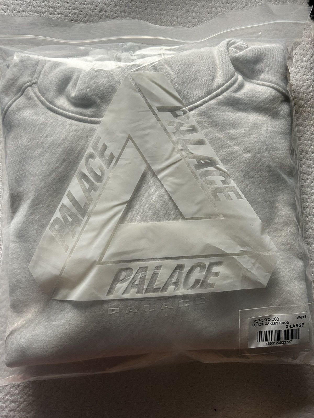 Oakley × Palace Palace Oakley Hood White Size US XL / EU 56 / 4 - 4 Thumbnail