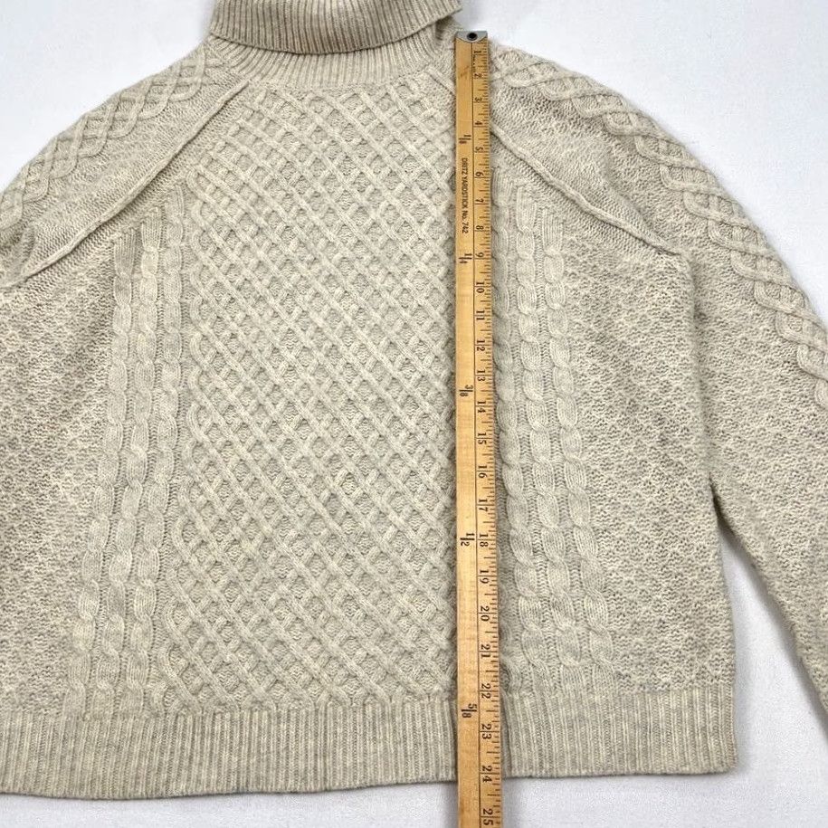 Vince Vince Yak & Wool Sweater Womens L Oatmeal Turtleneck Capsule Quiet Luxury Preppy Size L / US 10 / IT 46 - 4 Thumbnail