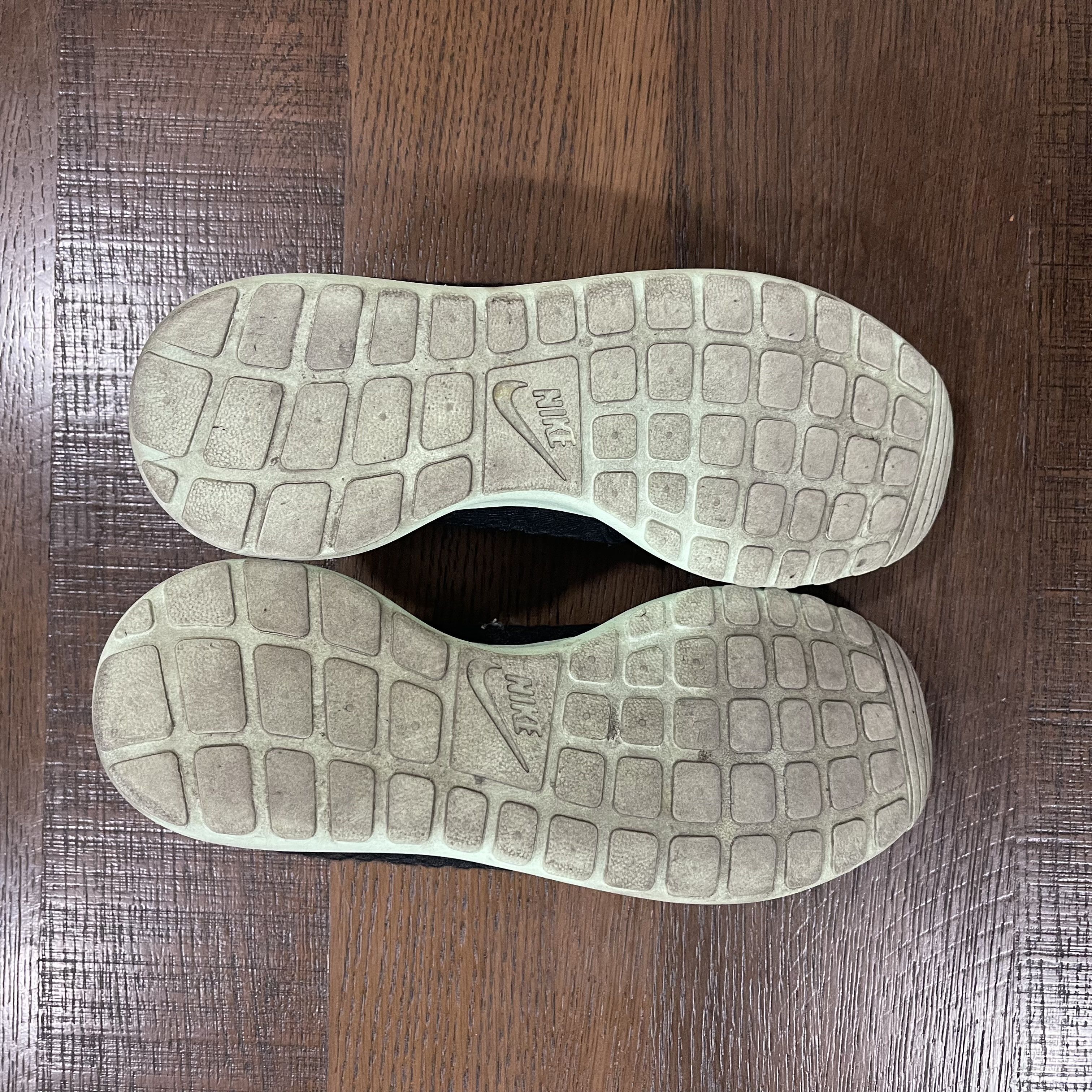 Nike 2013 Nike Roshe One FB Yeezy Sneakers Size US 10.5 / EU 43-44 - 7 Thumbnail