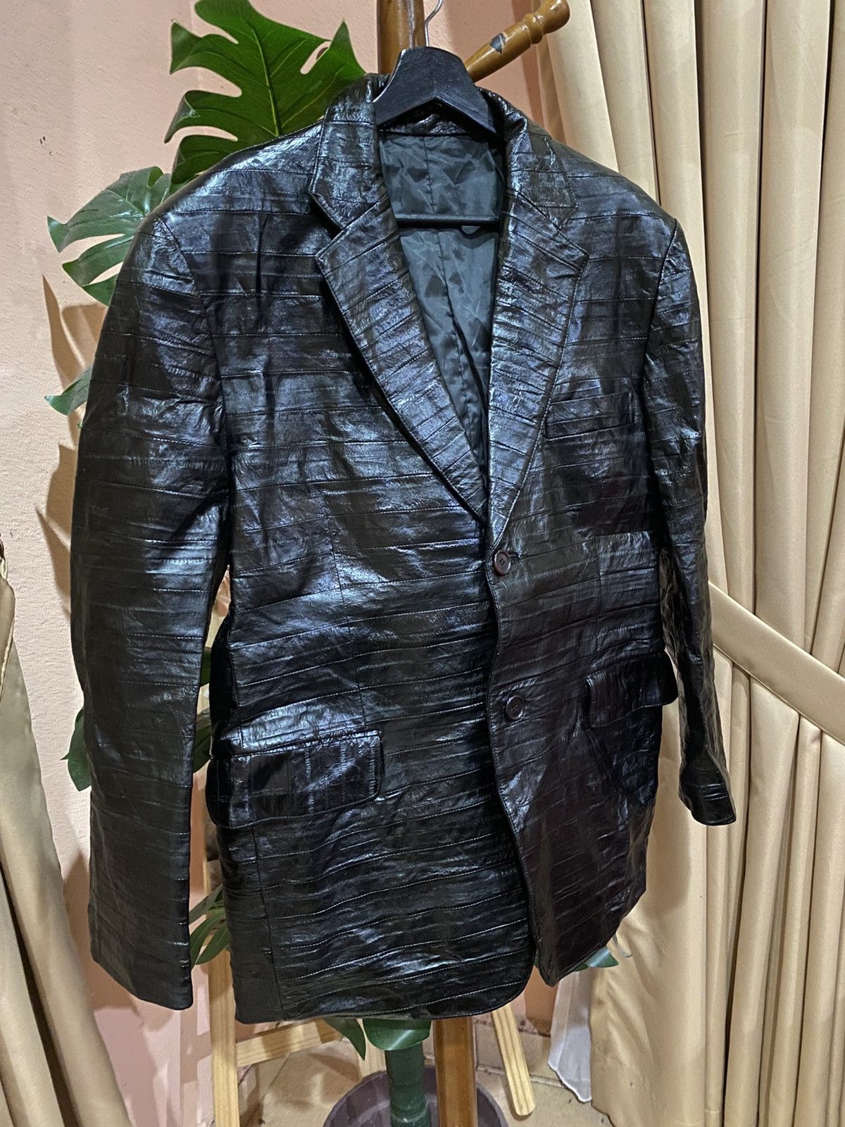 Other Vintage Glossy Black Faux Leather Blazer Jacket - Unisex Size US L / EU 52-54 / 3 - 3 Thumbnail