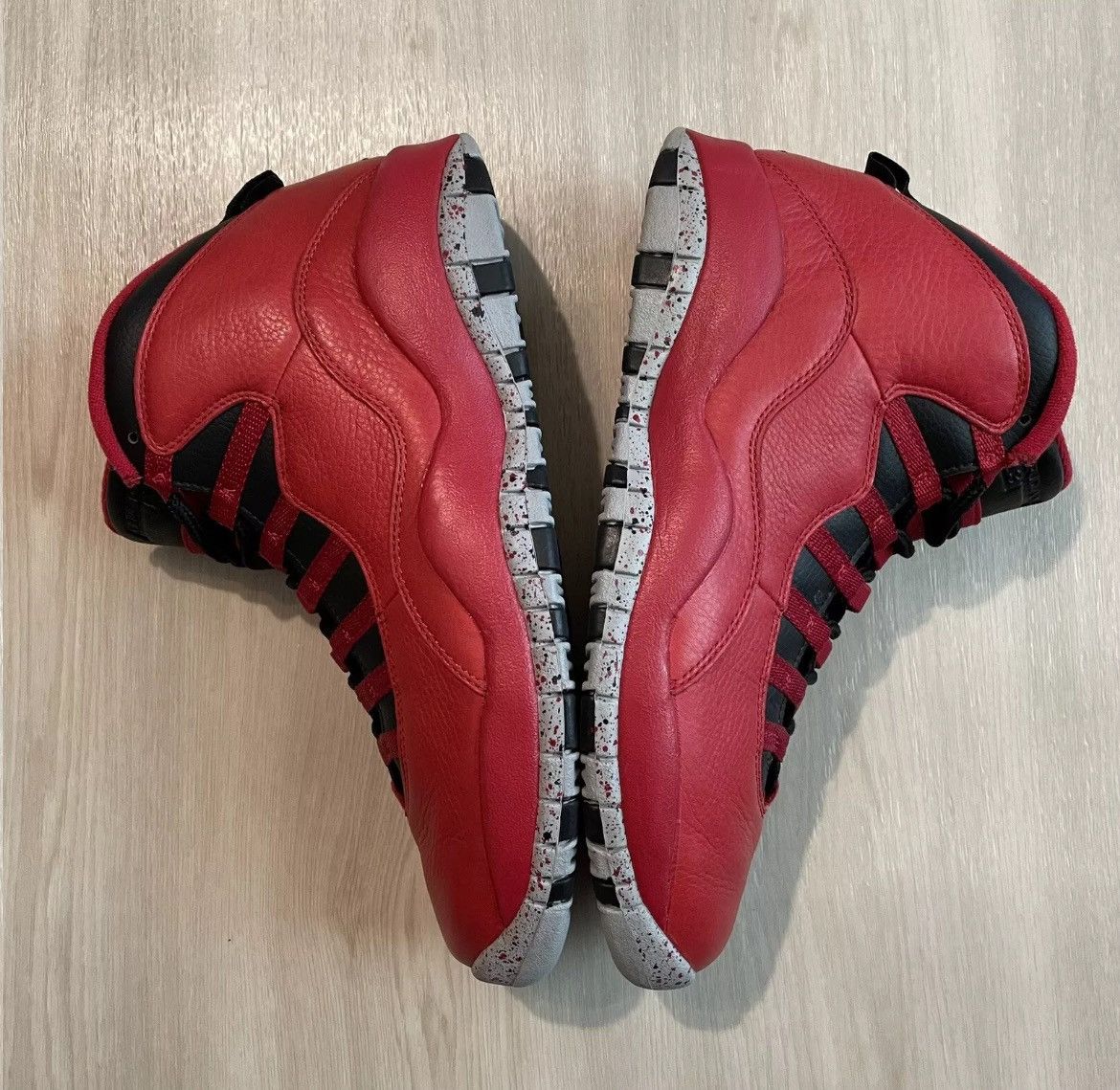 Jordan Brand × Nike NIKE AIR JORDAN 10 RETRO 30TH GYM RED SZ 9.5 Size US 9.5 / EU 42-43 - 4 Thumbnail