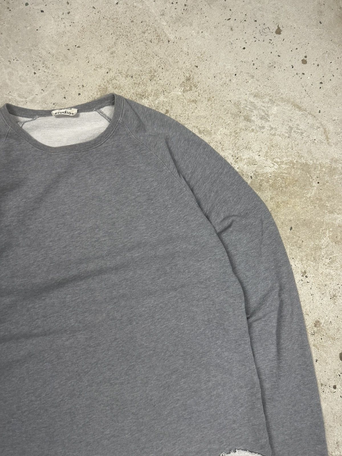 Acne Studios Acne Studios Distressed Style Gray Crewneck Sweatshirt Size US L / EU 52-54 / 3 - 8 Thumbnail