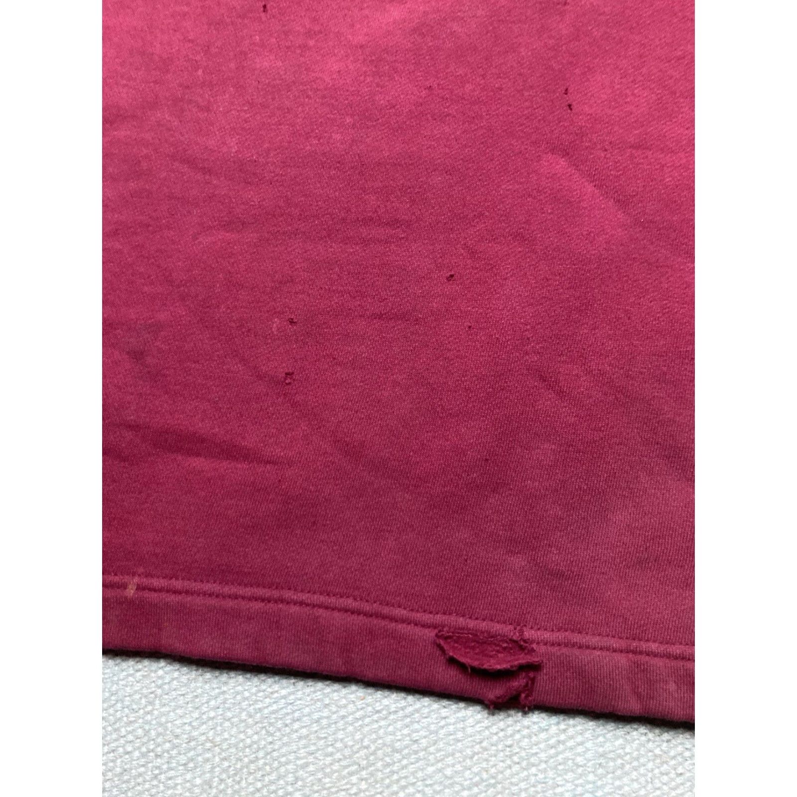 Champion VINTAGE Champion Embroidered Patch Logo Sweatshirt Crewneck Maroon Red XL Mens Adult Sweatshirt Pullover Distressed Size US XL / EU 56 / 4 - 5 Thumbnail