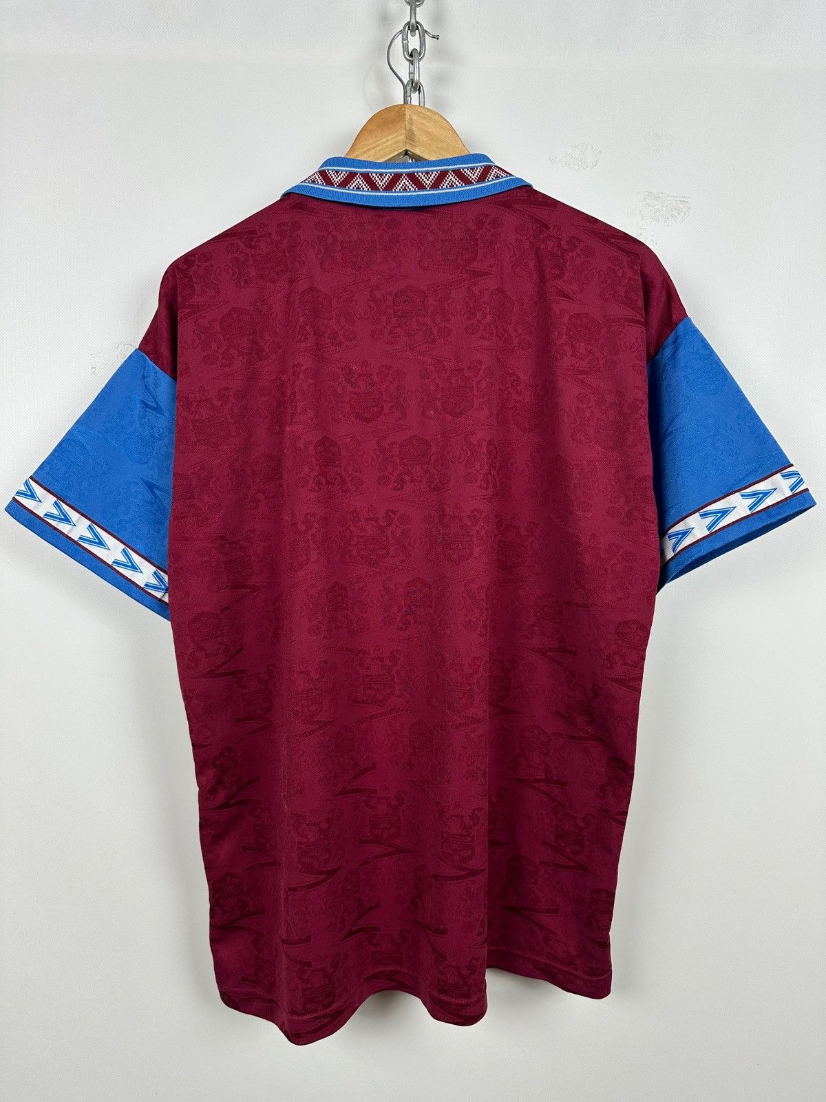 Vintage 1993/95 Mitre Burnley FC Vintage Home Soccer Jersey Size US L / EU 52-54 / 3 - 2 Thumbnail