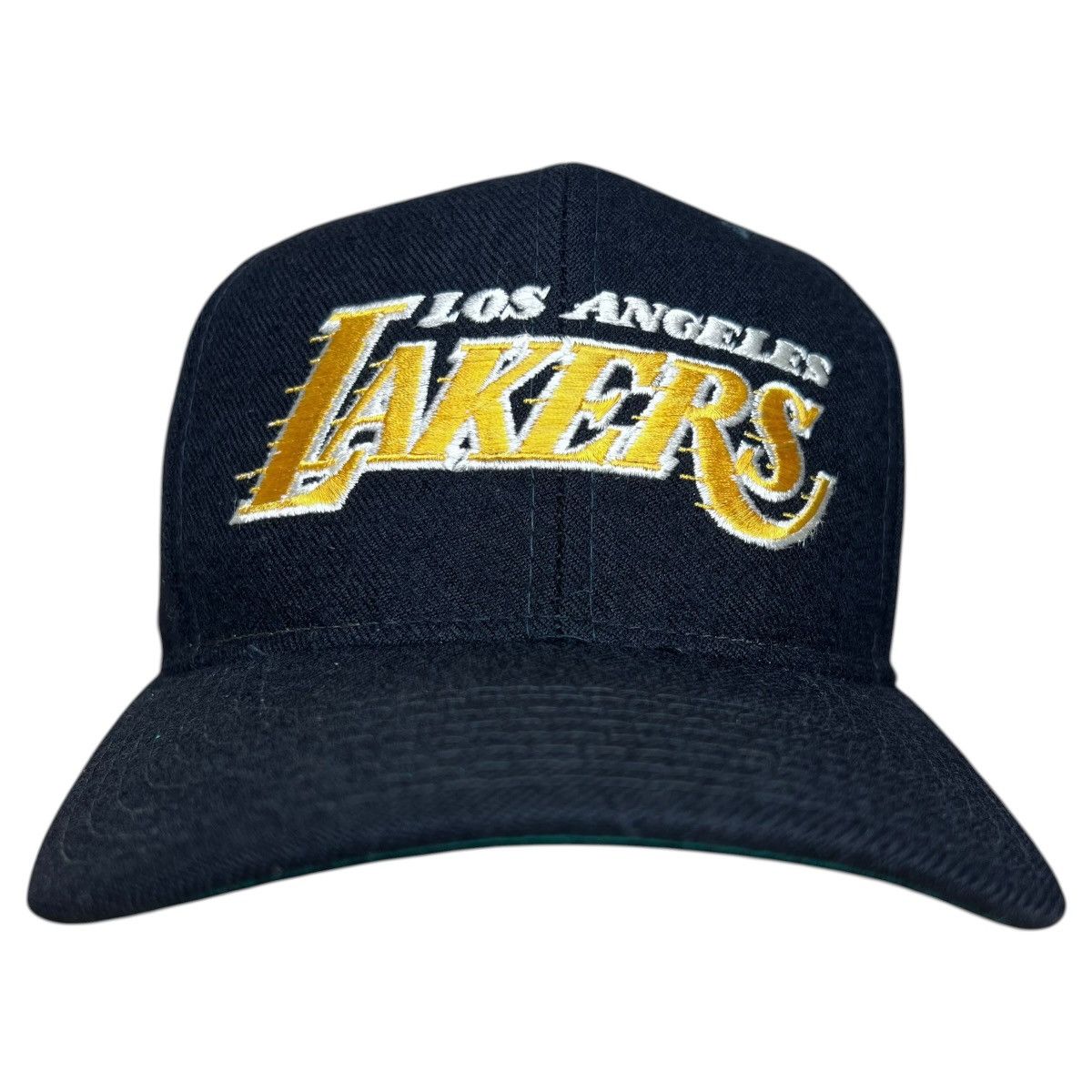 Starter Vintage 1990s Los Angeles Lakers Starter Black Gold Snapback Size ONE SIZE - 1 Thumbnail