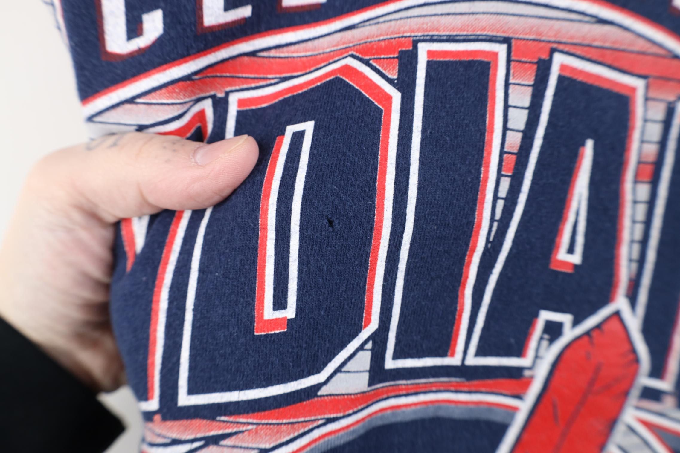 Vintage Vintage 90s Chief Wahoo Cleveland Indians Baseball T-Shirt Size US XL / EU 56 / 4 - 5 Thumbnail