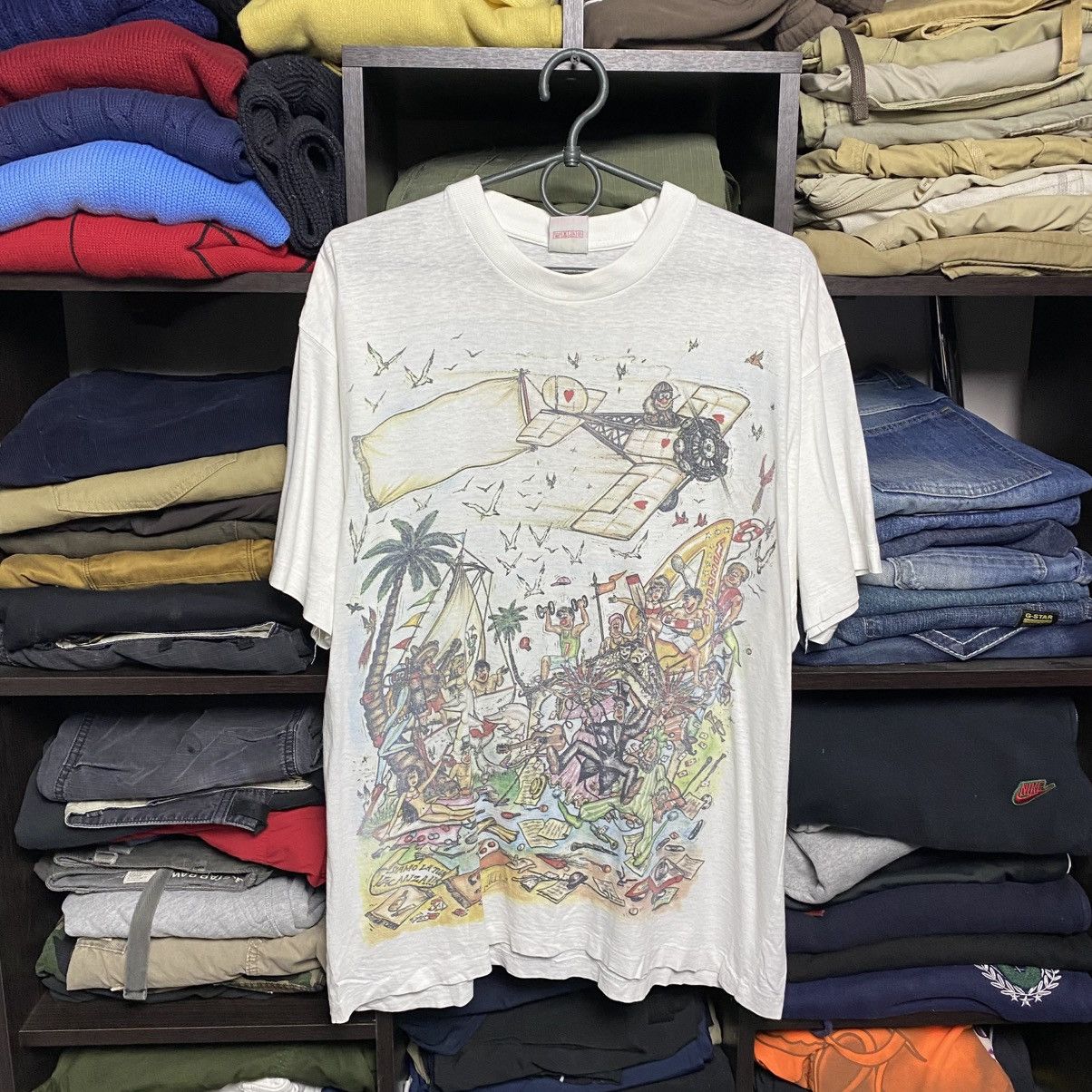 Vintage Vintage 90’s Big Graphic Logo single stitch USA tee size L Size US L / EU 52-54 / 3 - 1 Thumbnail