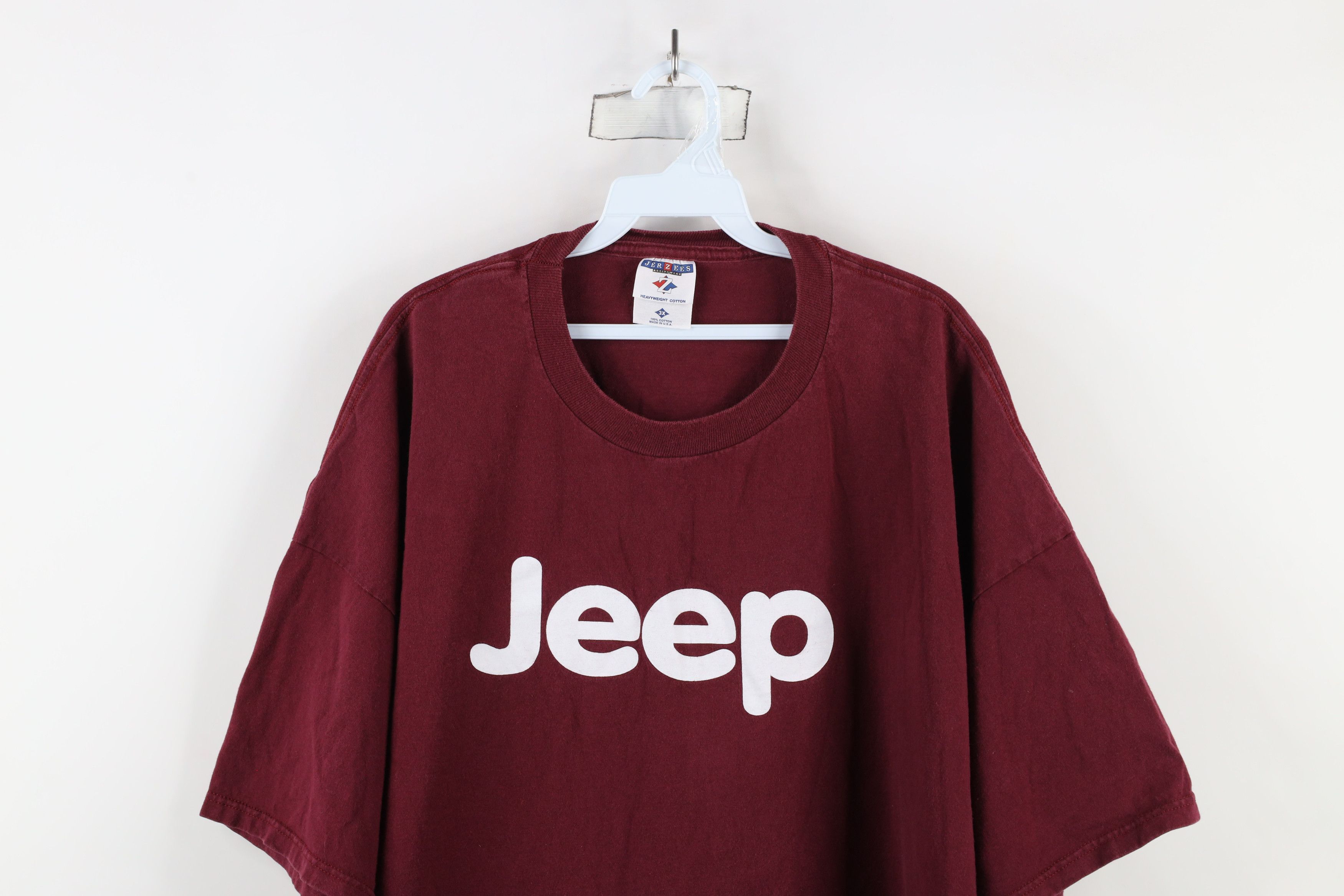 Vintage Vintage 90s Jeep Motors Short Sleeve T-Shirt Maroon USA Size US XXL / EU 58 / 5 - 2 Thumbnail