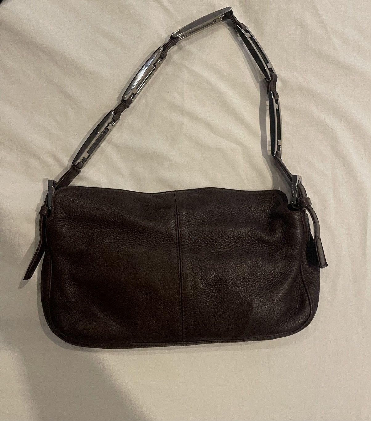 Fendi × Vintage Fendi Leather chain pochette Size ONE SIZE - 1 Thumbnail