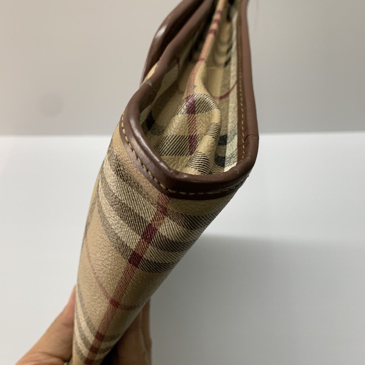 Burberry Burberrys Vintage Novacheck Clutch Size ONE SIZE - 10 Thumbnail