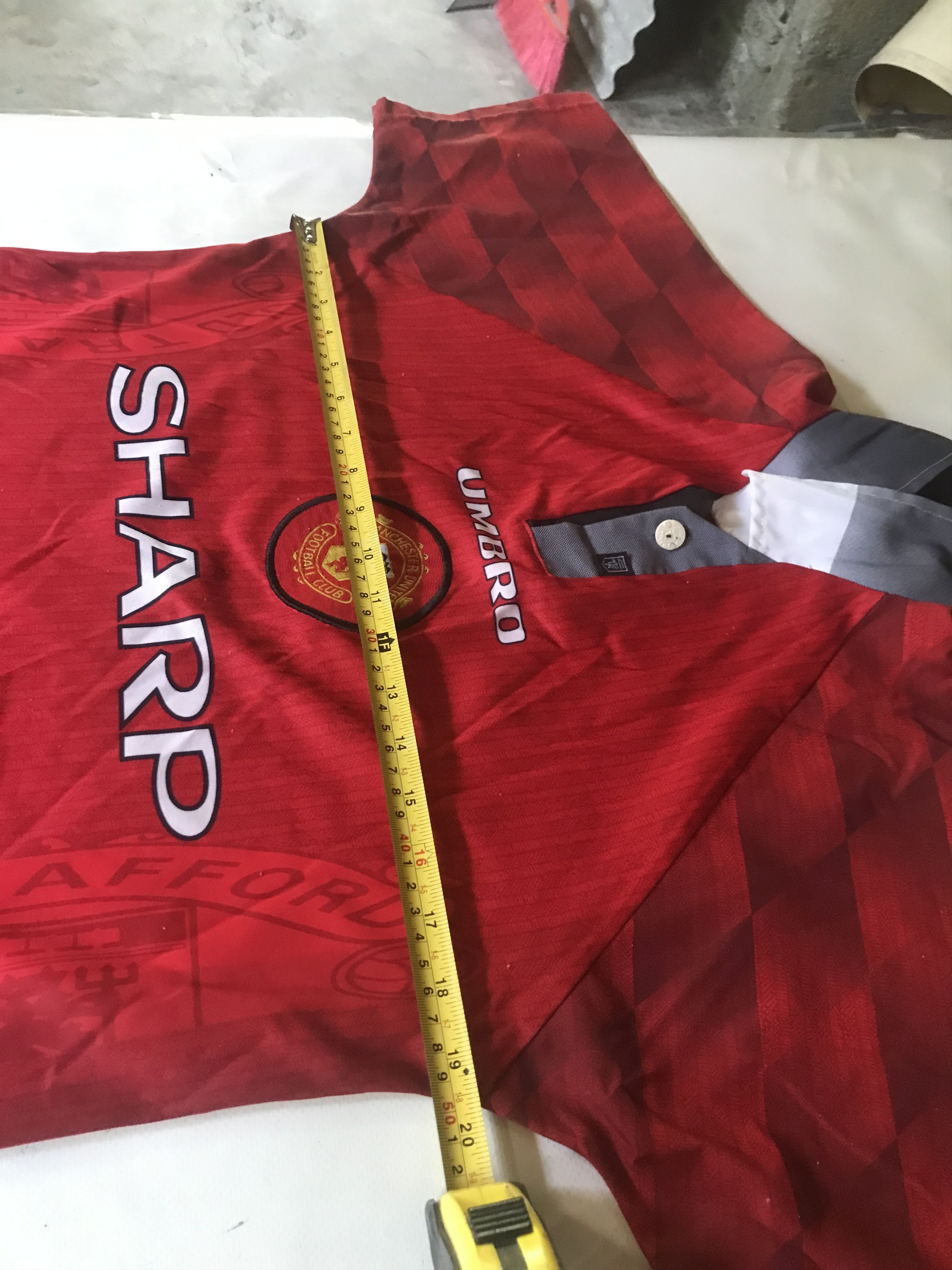 Umbro Vtg 90’s Man U Size US M / EU 48-50 / 2 - 2 Thumbnail