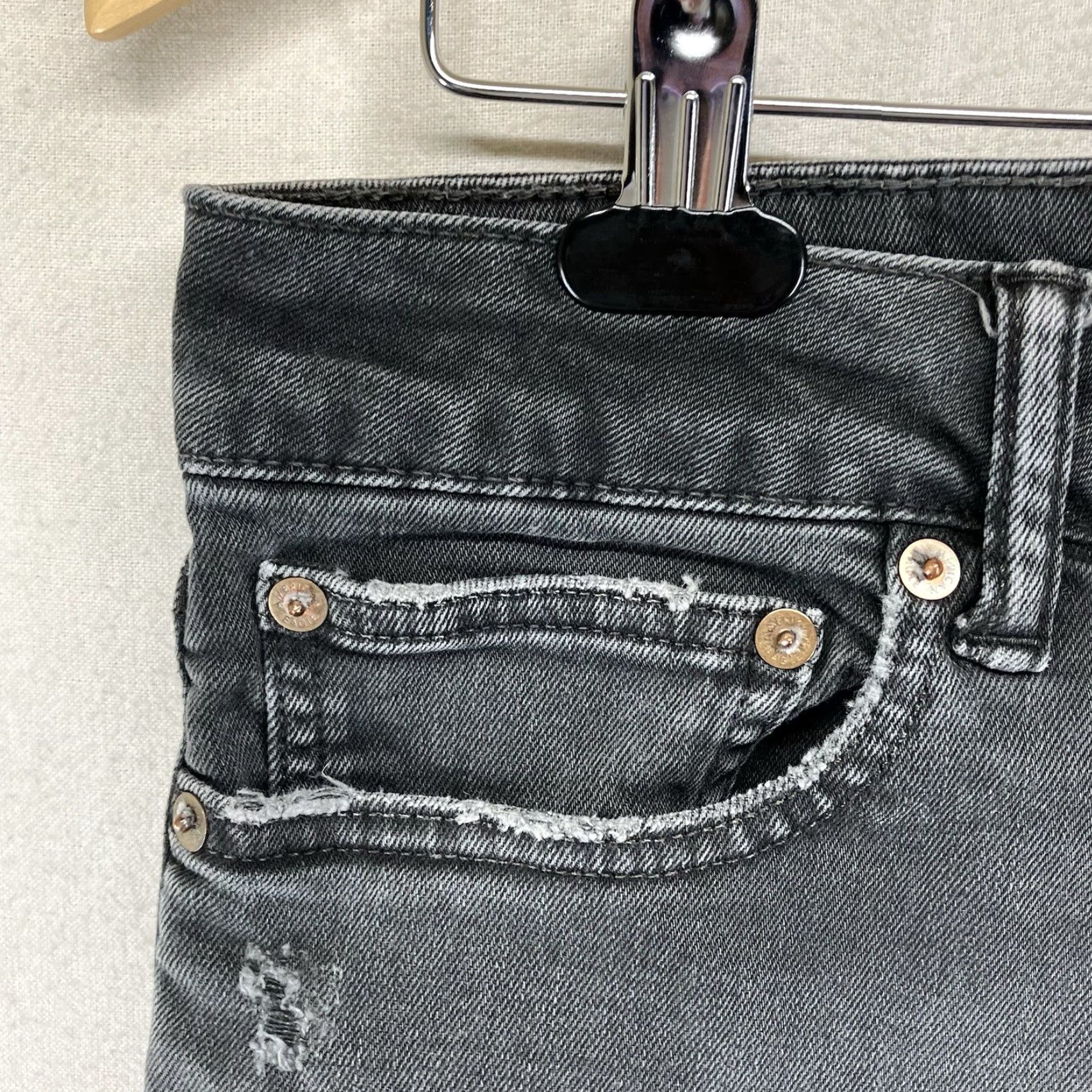 American Eagle Outfitters American Eagle Flex Jeans Black Slim Straight 32x28 Distressed Mid-Rise Mens Size US 32 / EU 48 - 7 Thumbnail