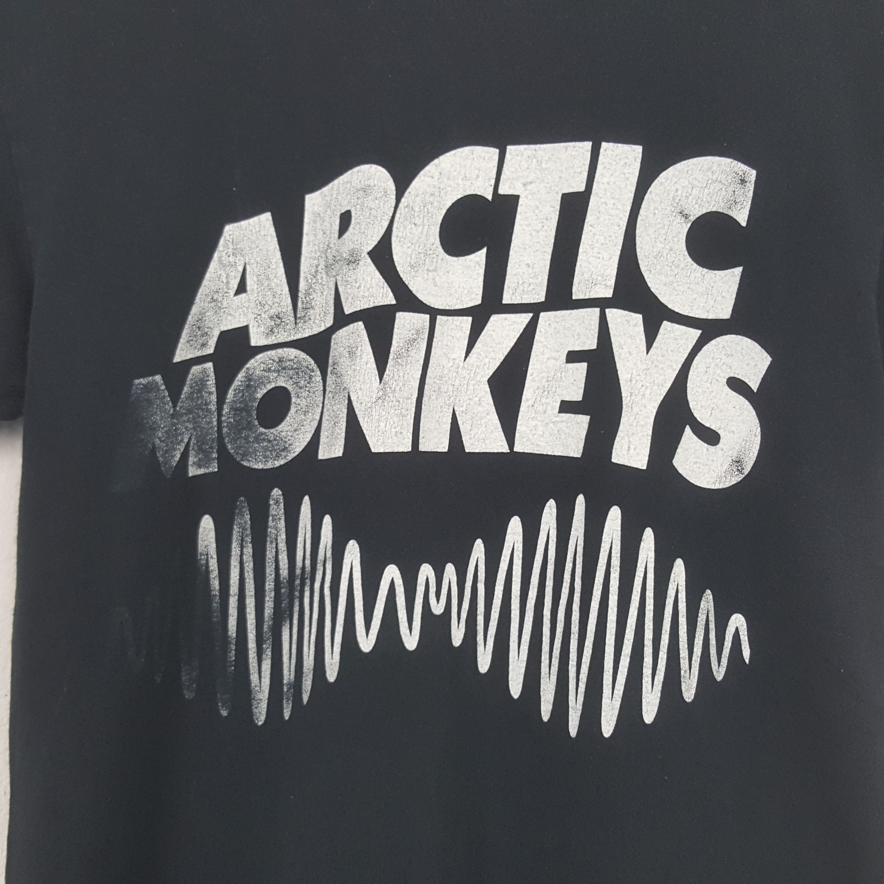 Band Tees Vintage Arctic Monkeys American Rock Band Tour 2014 Tshirt Size US S / EU 44-46 / 1 - 5 Thumbnail